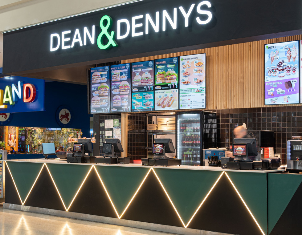 Dean and Dennys foto